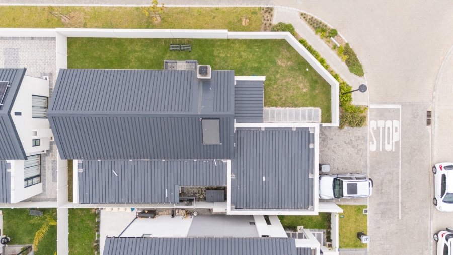 To Let 3 Bedroom Property for Rent in Le Coste Estate Western Cape